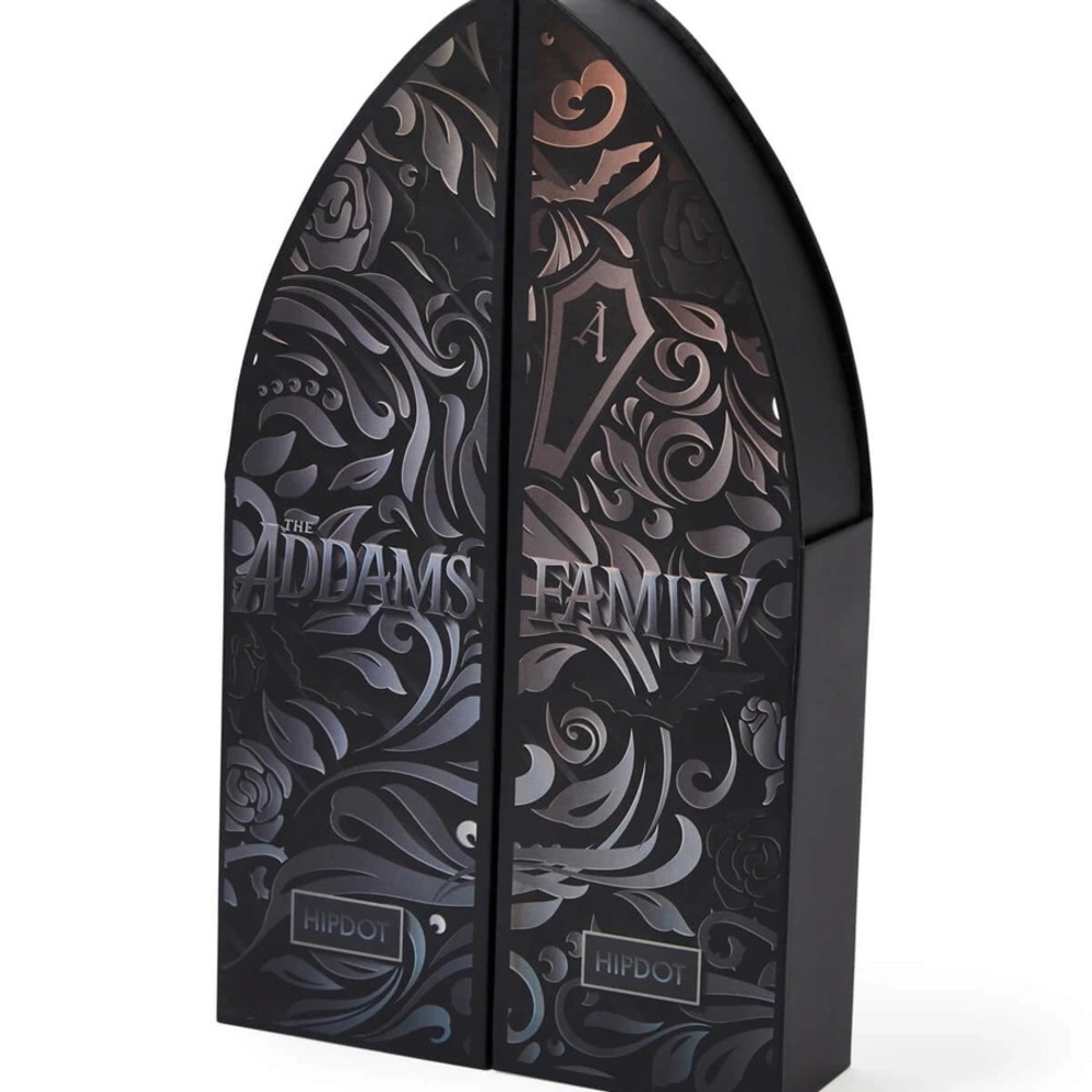 Hip Dot The Addams Family Collectors Box